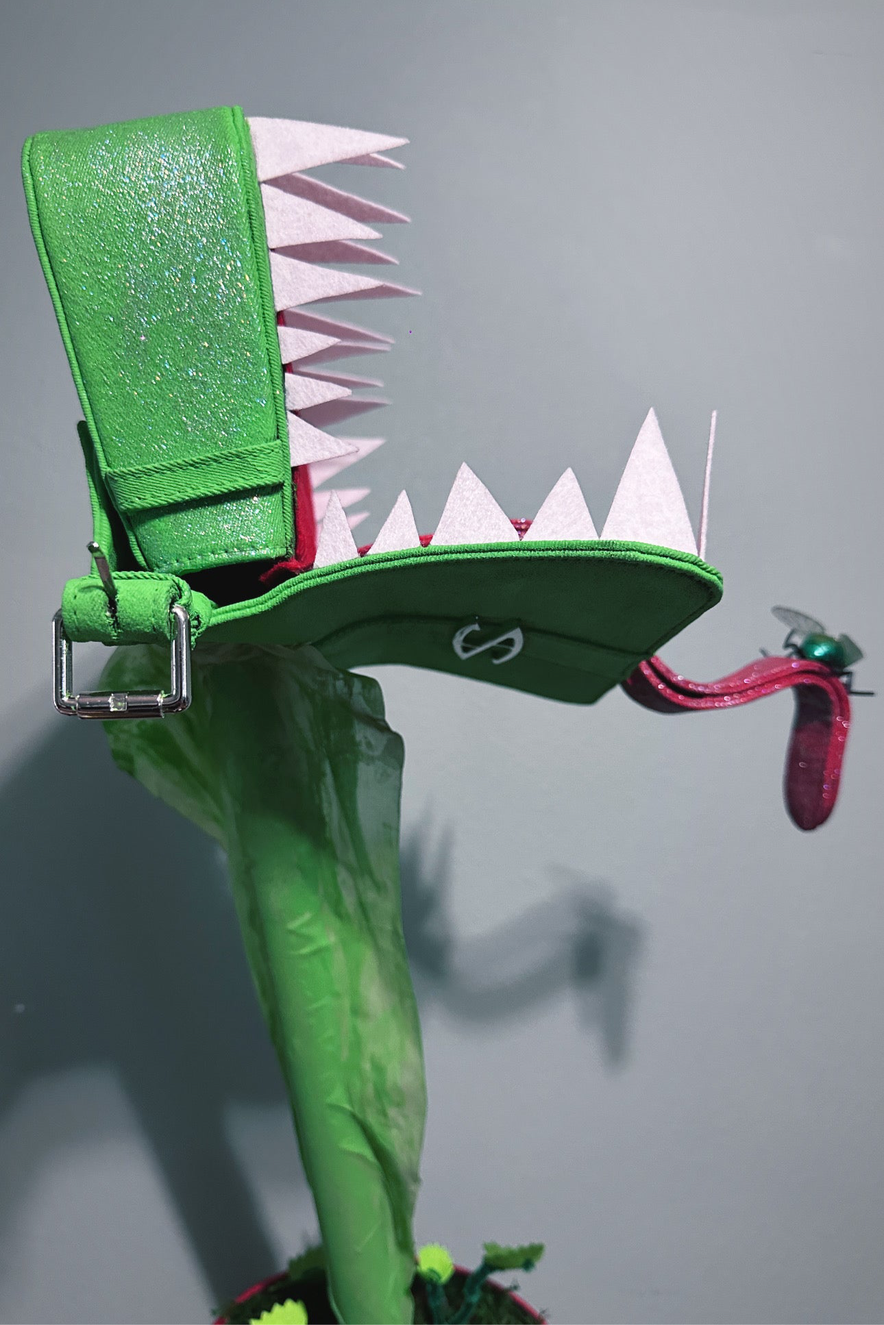 LIMITED XXX 008 - VENUS FLY TRAP ART BAG