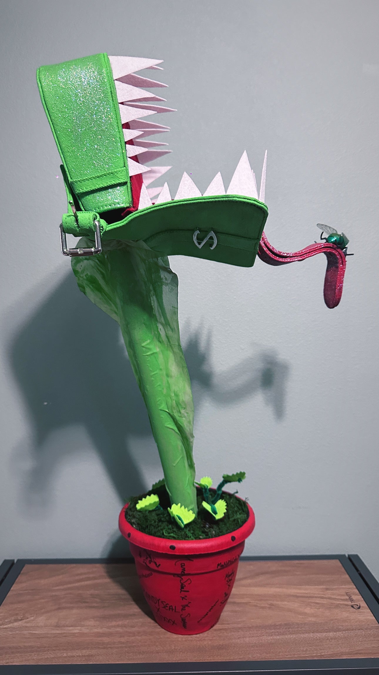LIMITED XXX 008 - VENUS FLY TRAP ART BAG