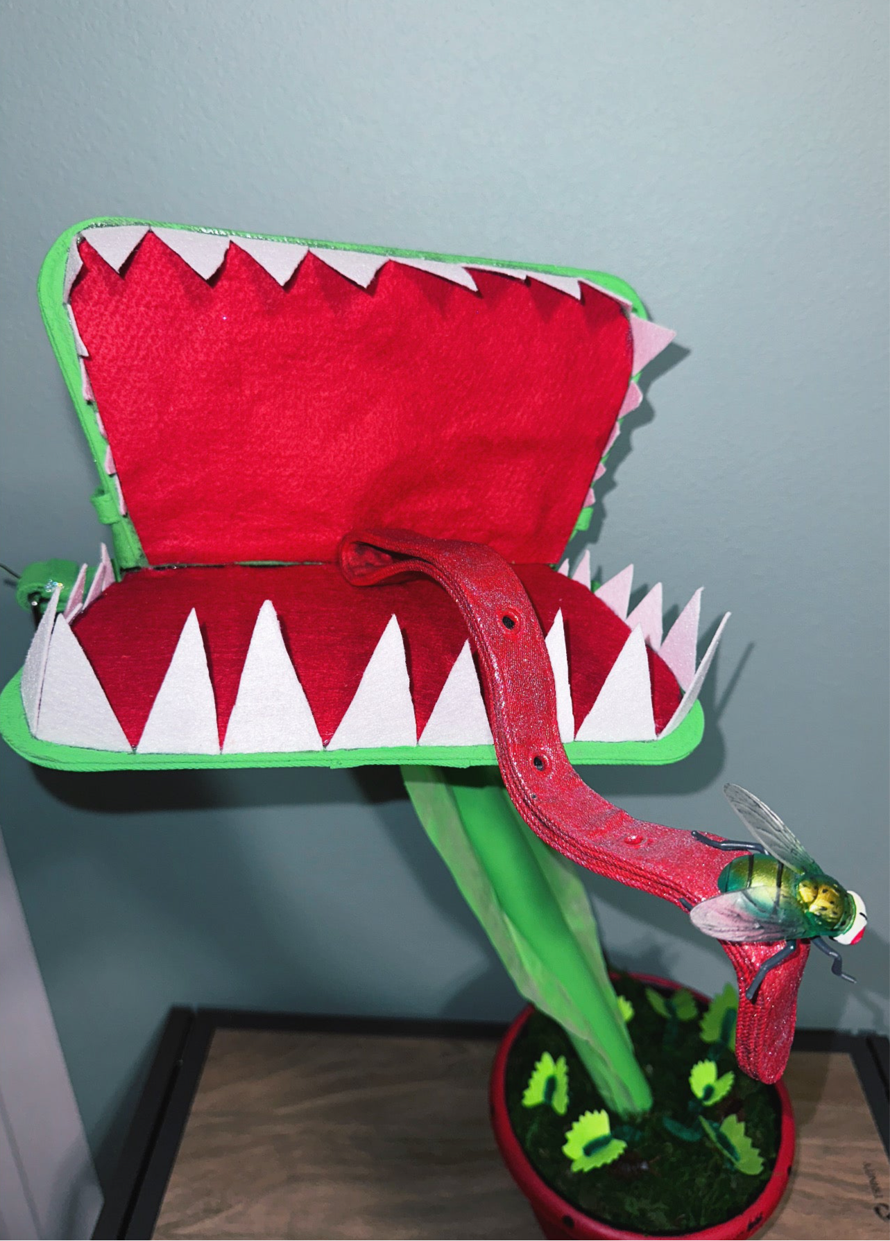 LIMITED XXX 008 - VENUS FLY TRAP ART BAG