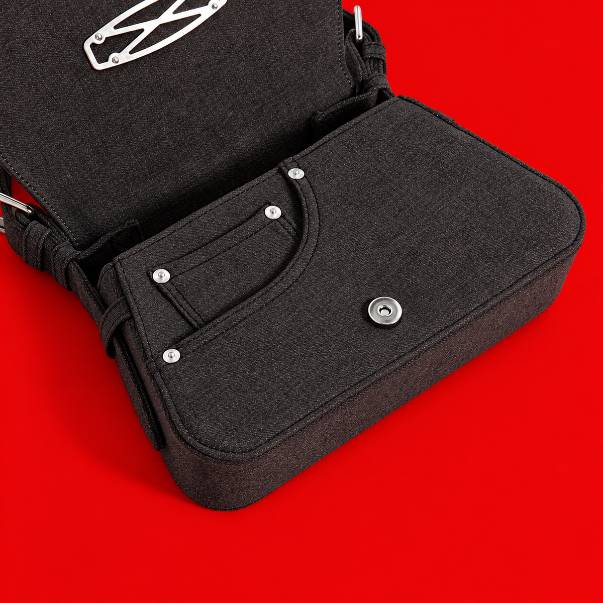 REVENGE SHOULDER BAG